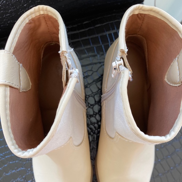 Universal Thread cowboy bootie - Picture 10 of 15